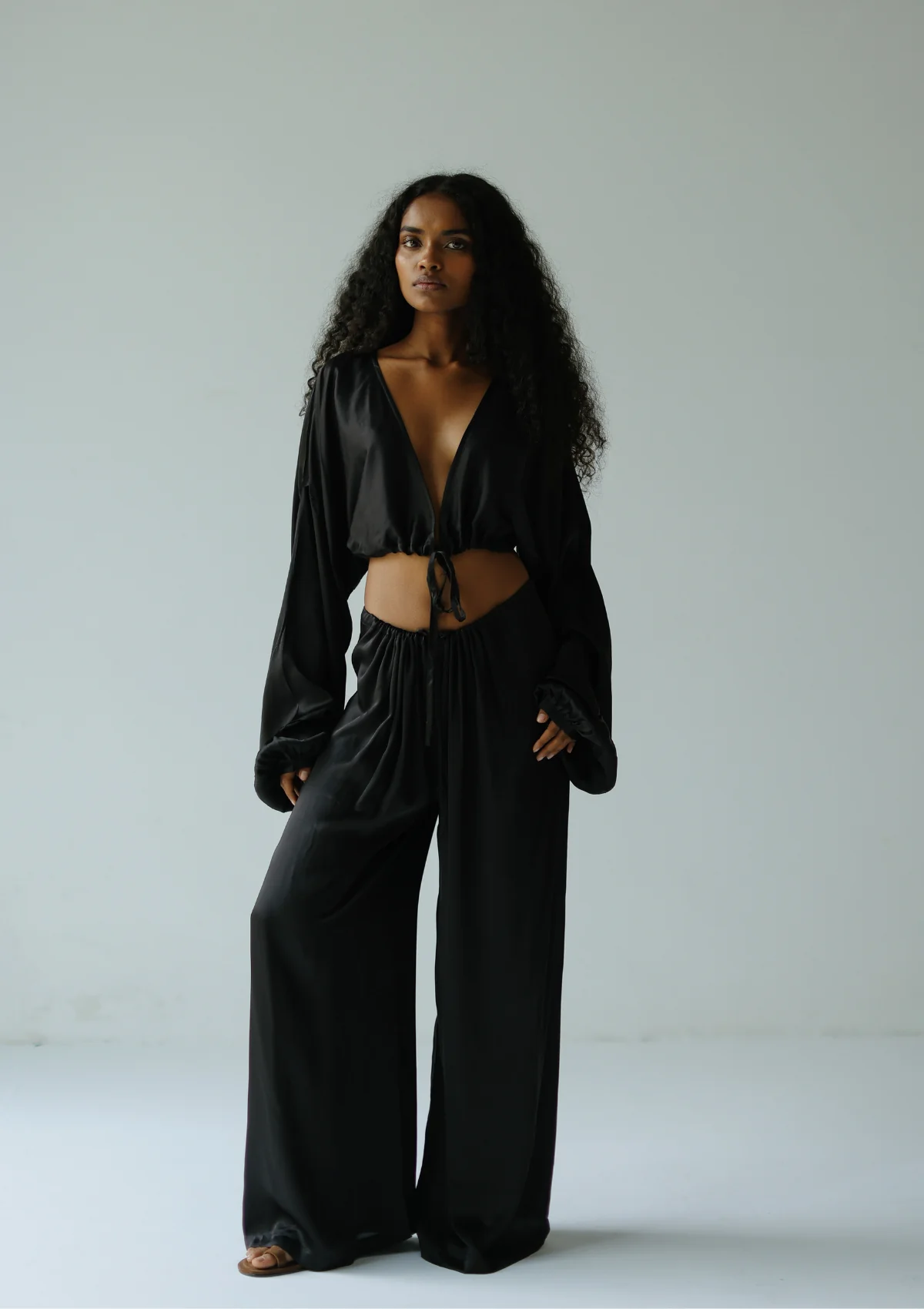 BELIZ TOP- BLACK