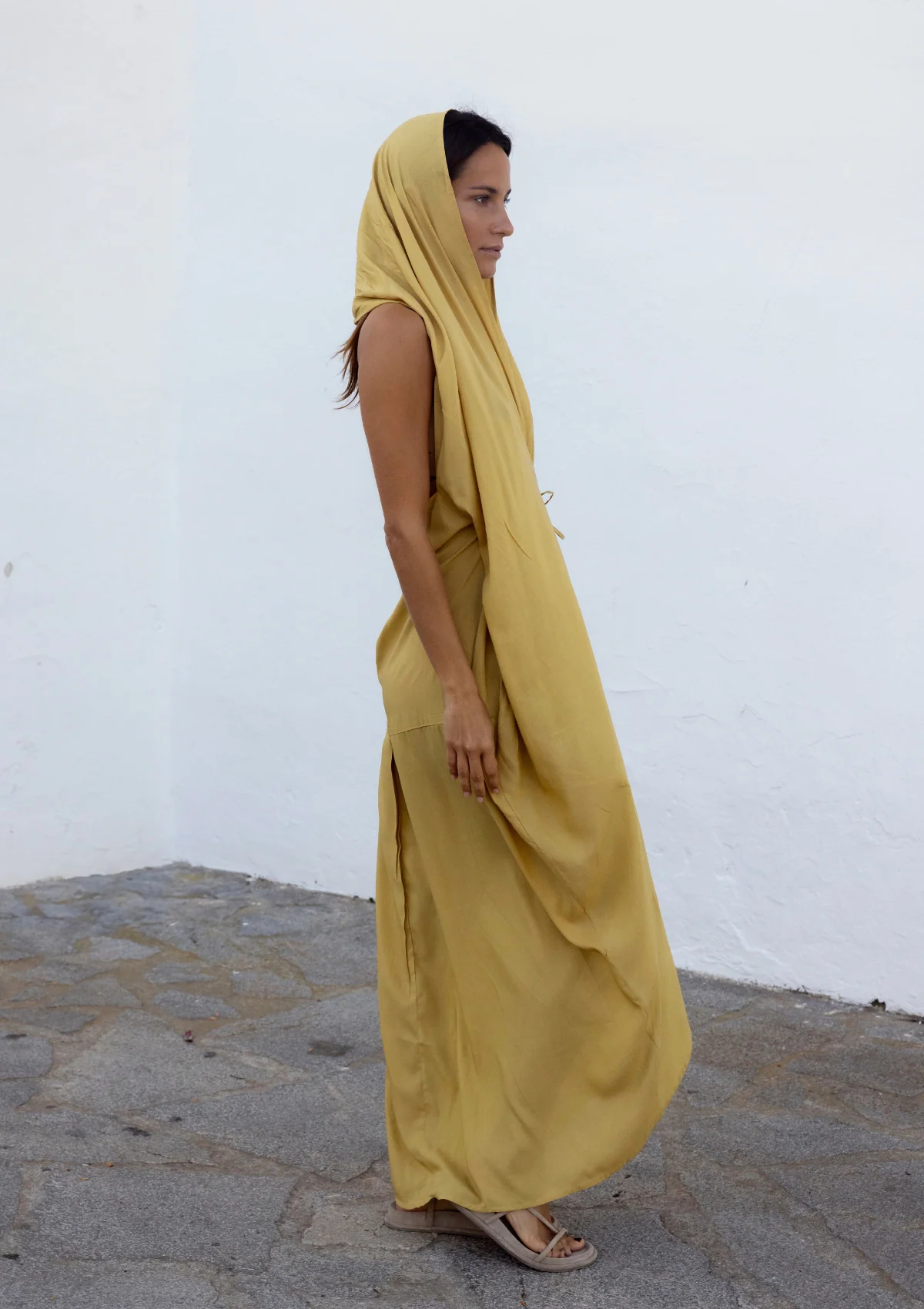 HOOD KAFTAN- BEIGE TAN - Image 15