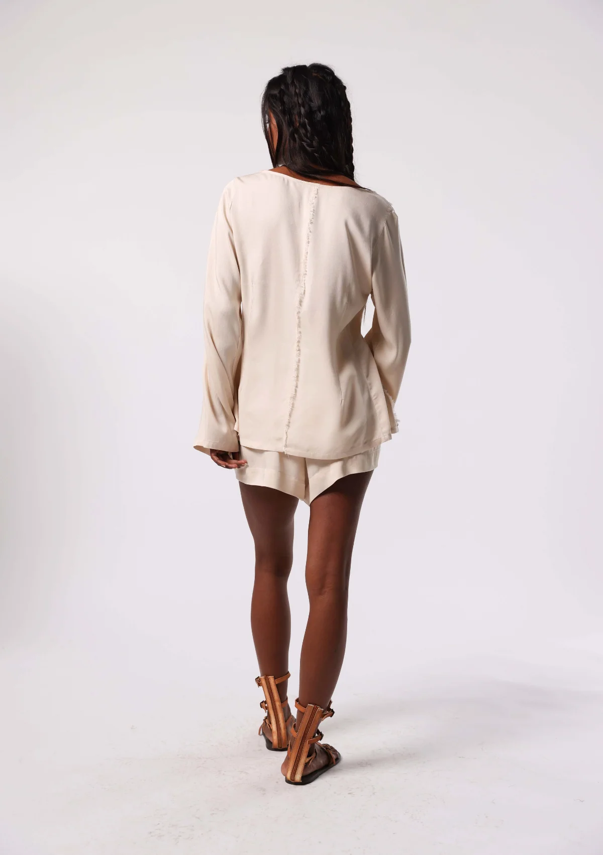 DEJA SHORTS - UNDYED KORA - Image 4