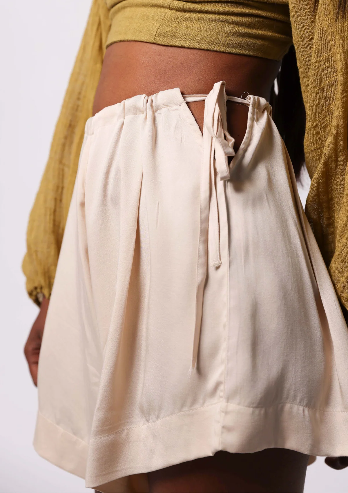 DEJA SHORTS - UNDYED KORA - Image 5