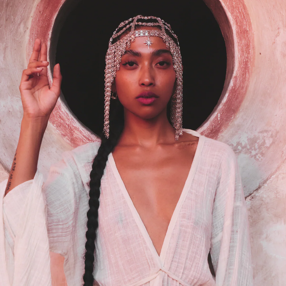 ELINE HEADPIECE - Image 4
