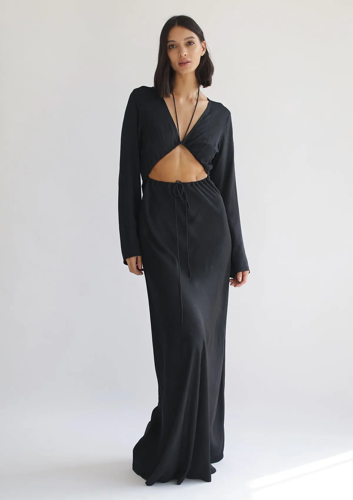 HERA MAXI DRESS - OYSTER BLACK - Image 4