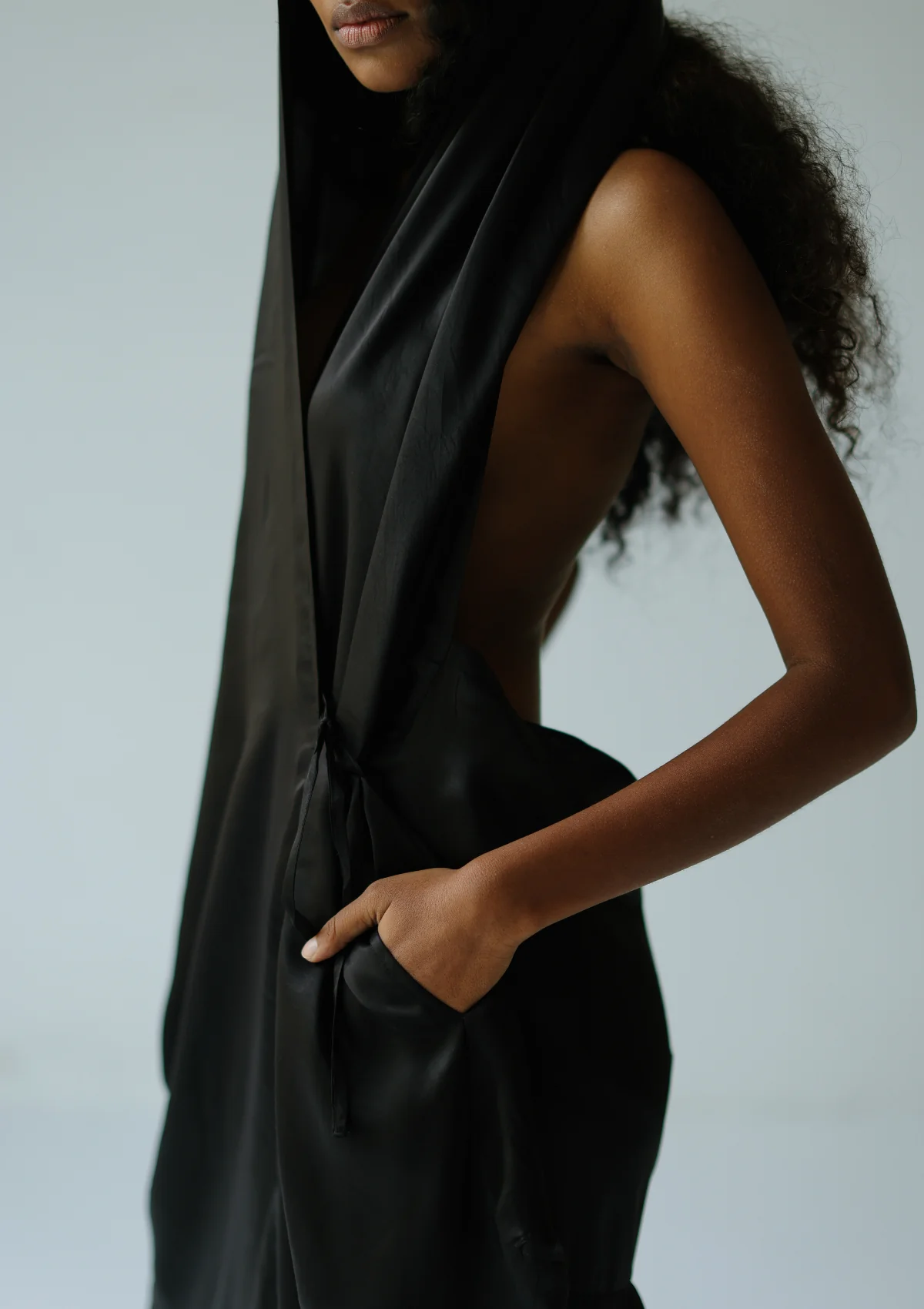 HOOD KAFTAN-BLACK - Image 7