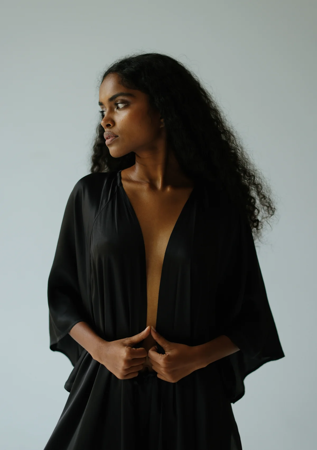 KARLA CAPE - BLACK - Image 6