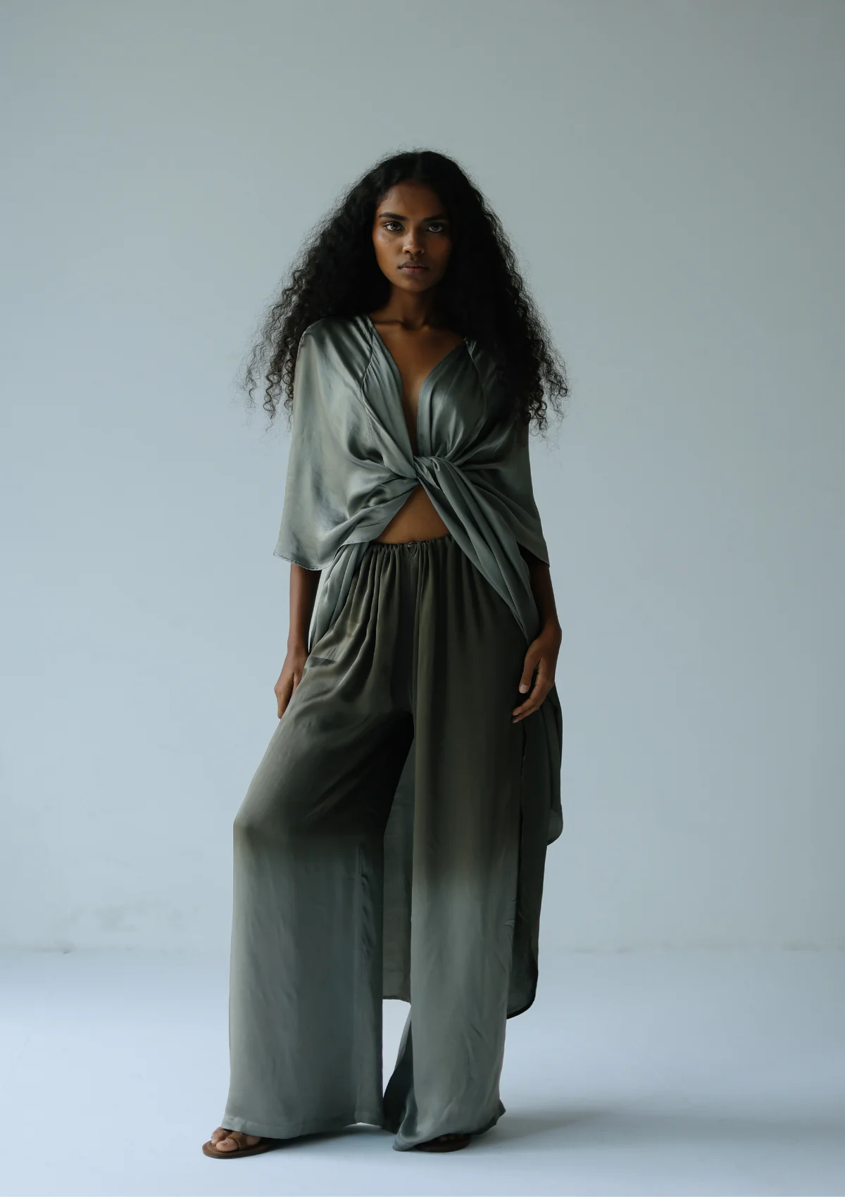 KARLA CAPE - TEA LEAF TO VETIVER - Image 3