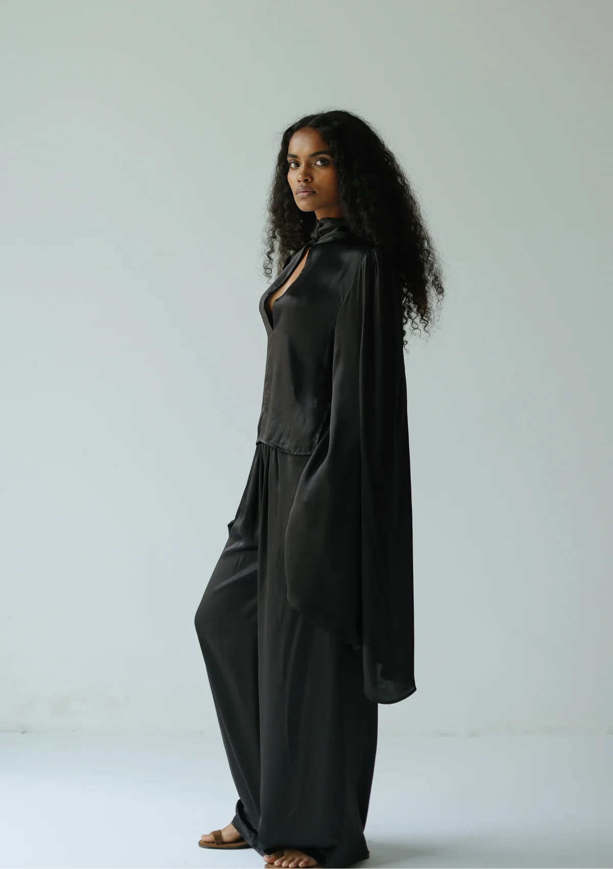LERA TROUSER - BLACK - Image 8