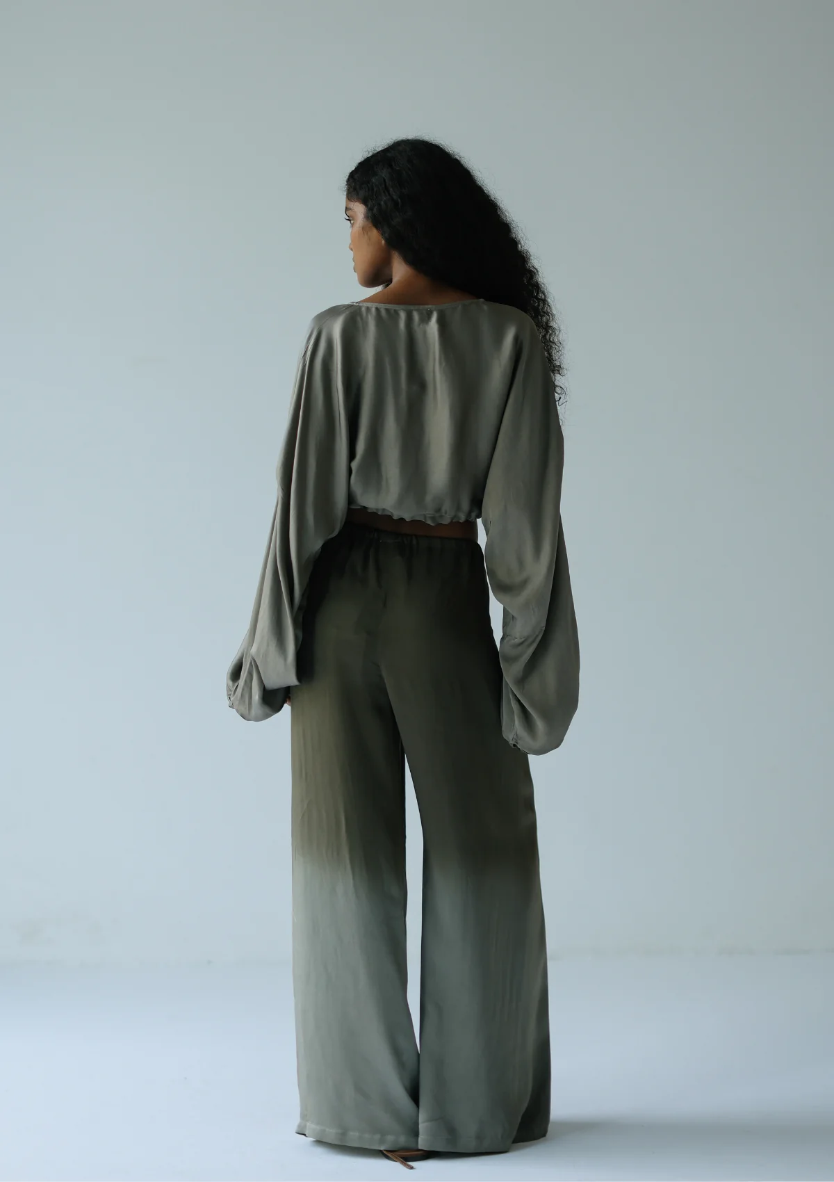 LERA TROUSER - TEA LEAF TO VETIVER - Image 4
