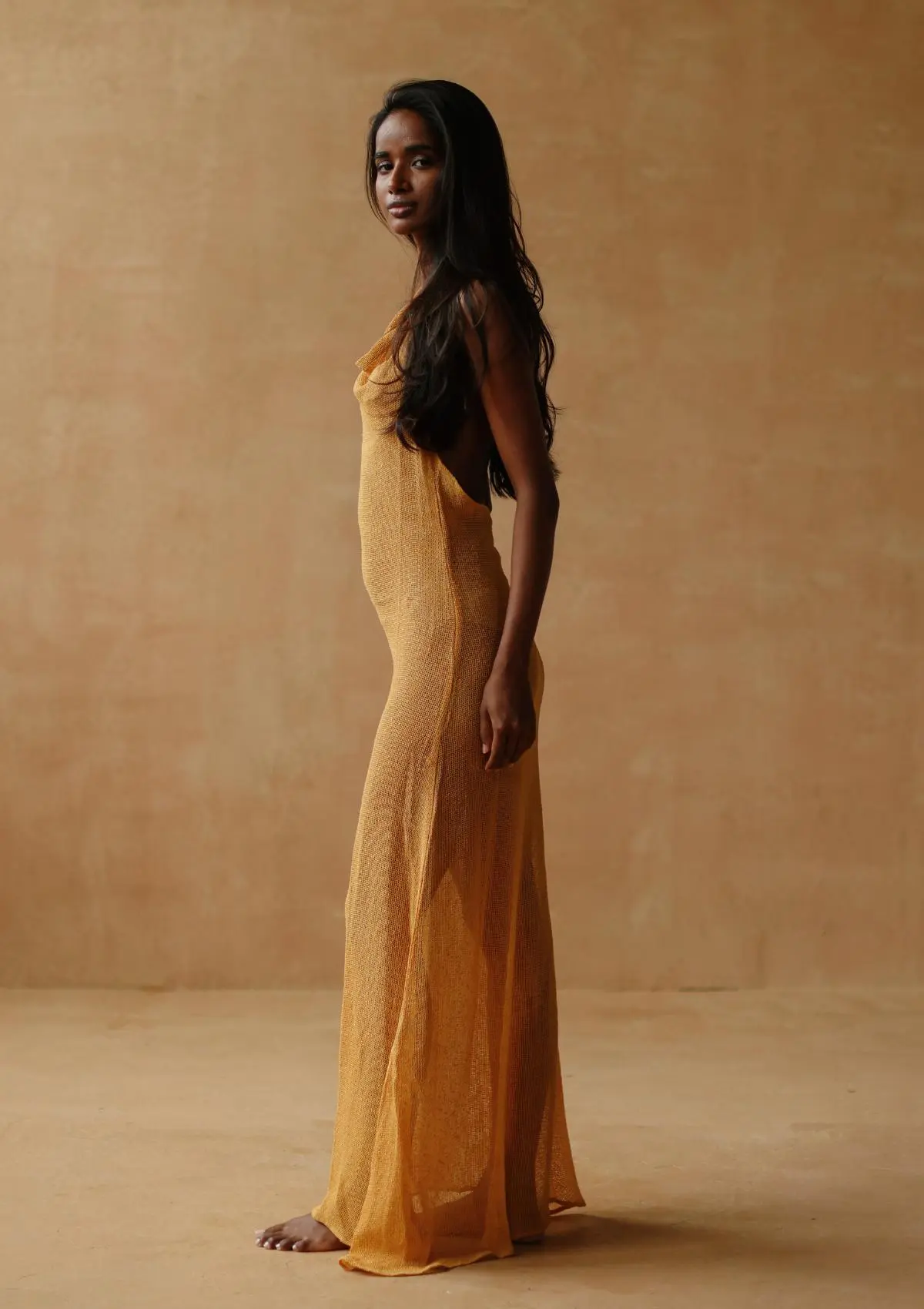 MARA HALTER  DRESS- GOLDEN APRICOT - Image 5