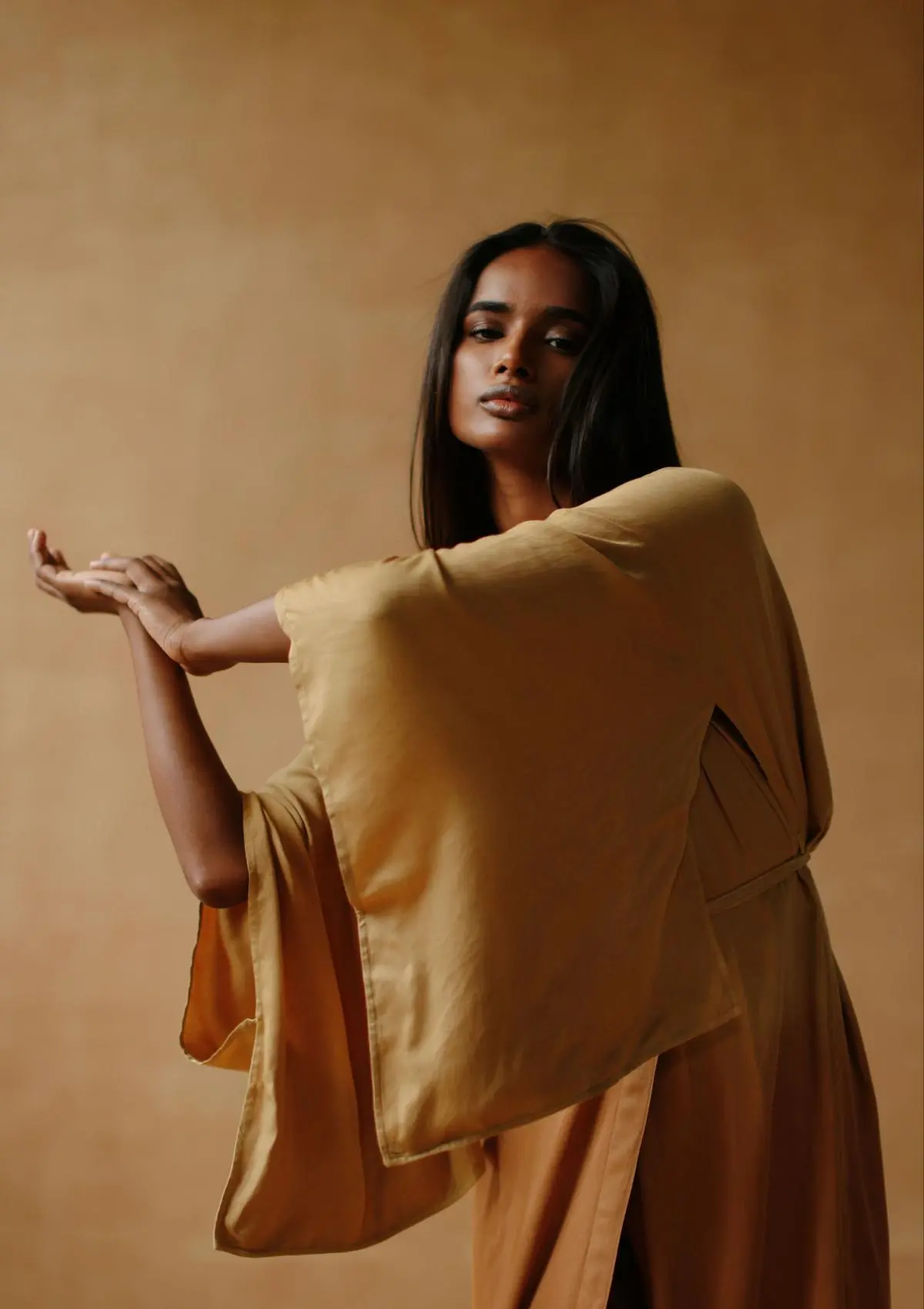 KORA KIMONO  DRESS- INCA GOLD OMBRE - Image 6