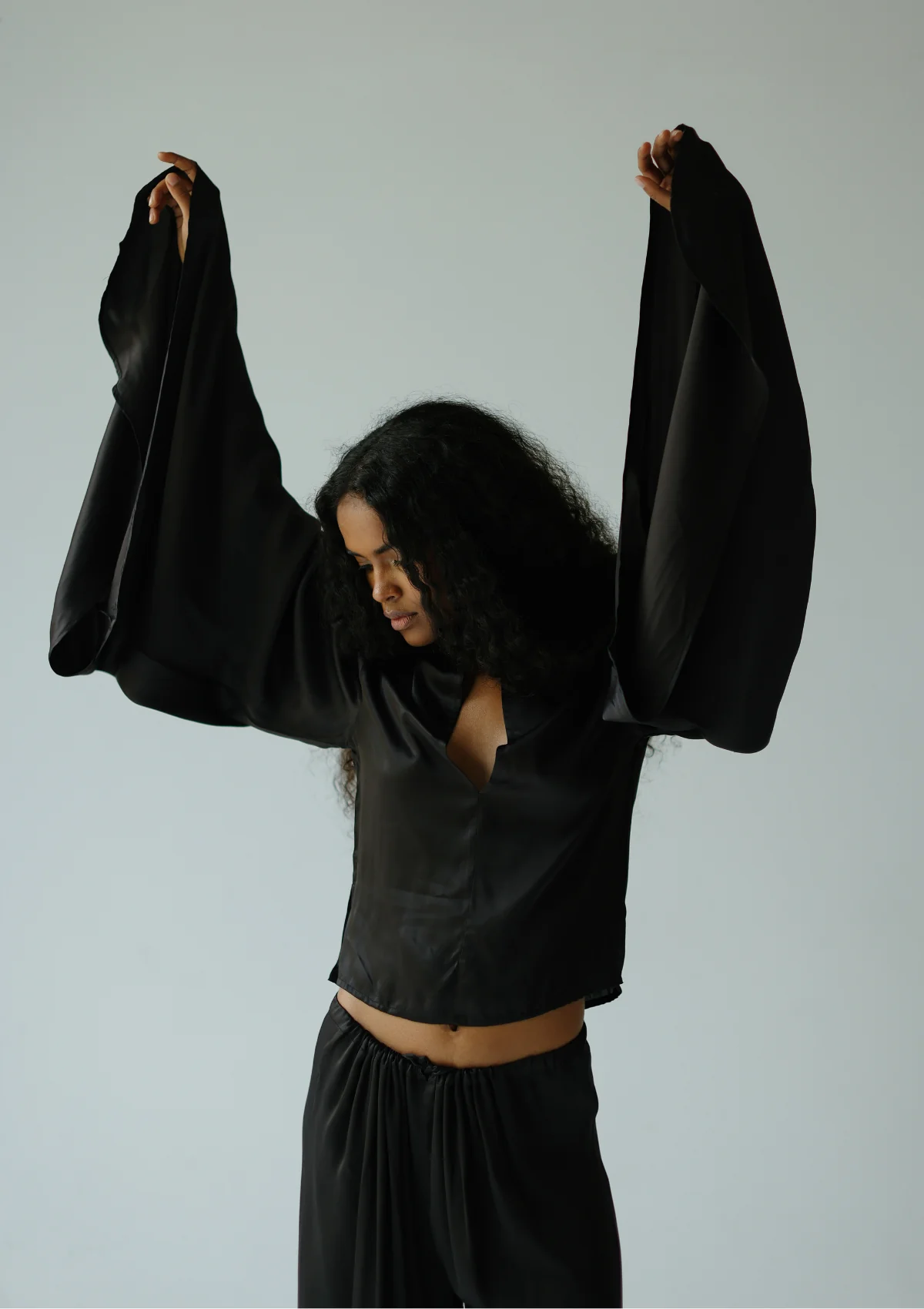 ROMA TOP- BLACK - Image 3