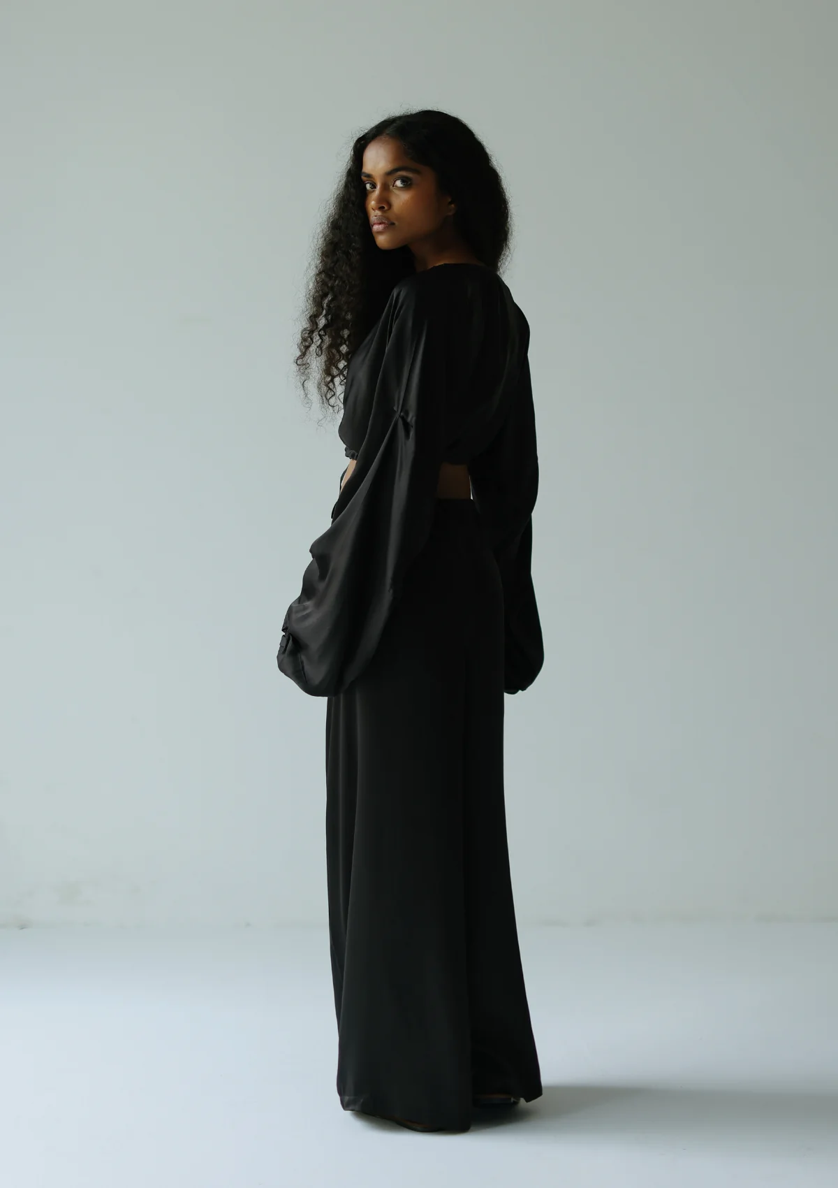 ROMA TOP- BLACK - Image 6